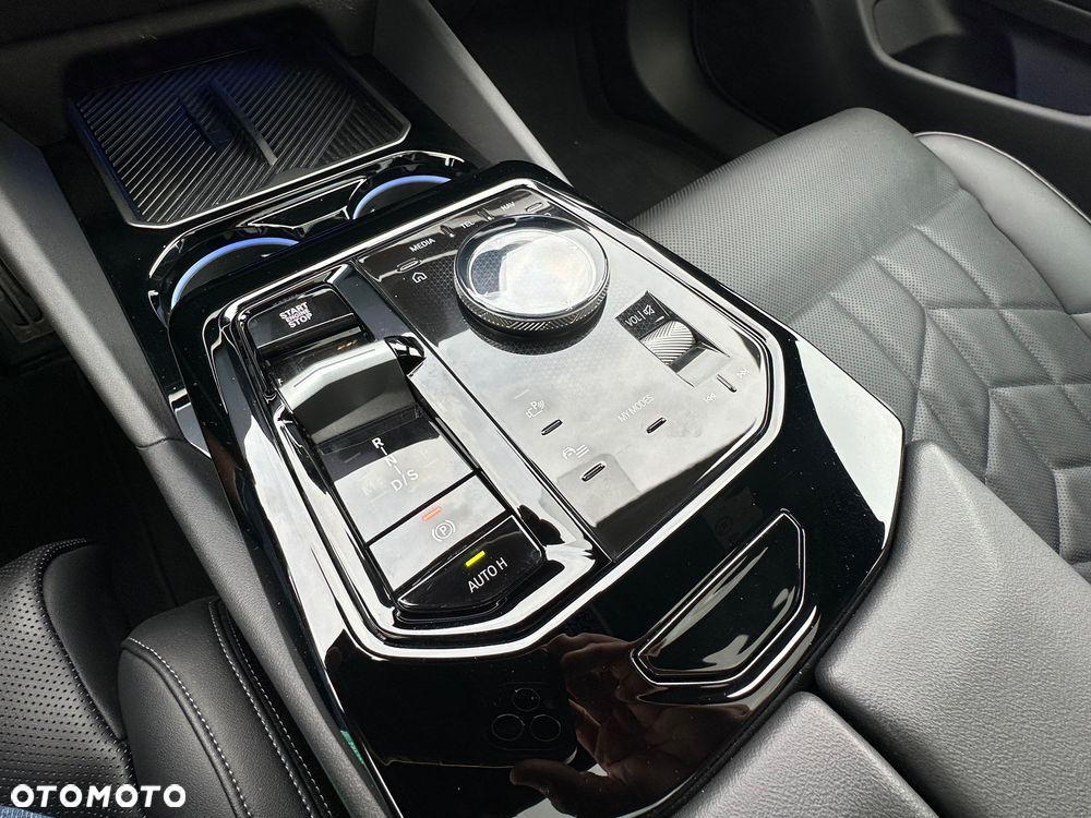 BMW Seria 5 - 32