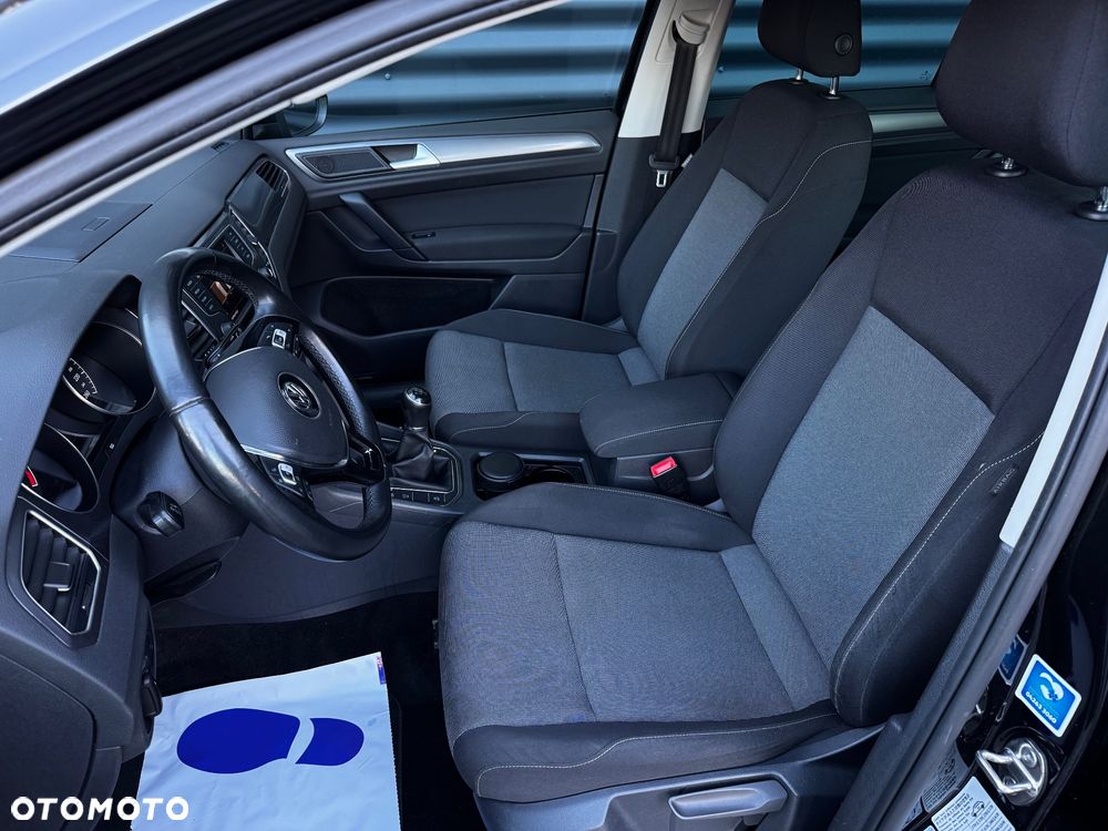 Volkswagen Golf Sportsvan - 35