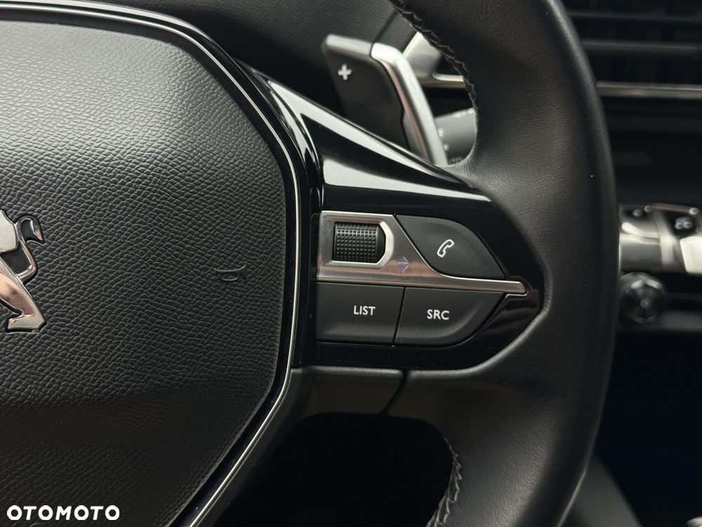 Peugeot 3008 1.6 PureTech Hybrid PHEV Allure Pack S&S EAT8 - 26