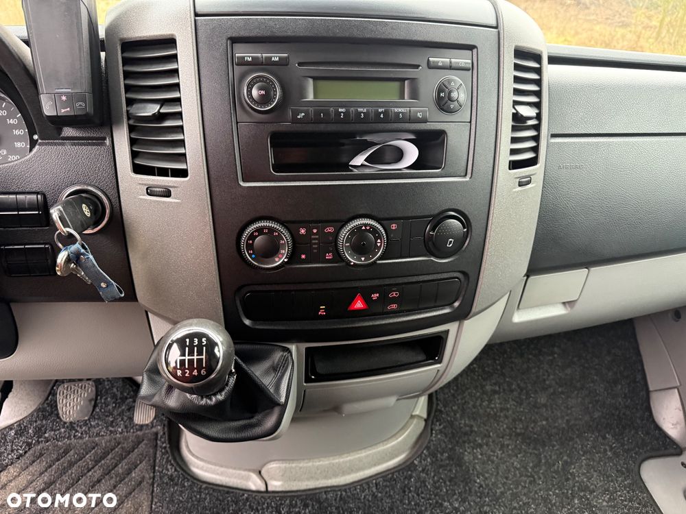 Volkswagen Crafter - 29