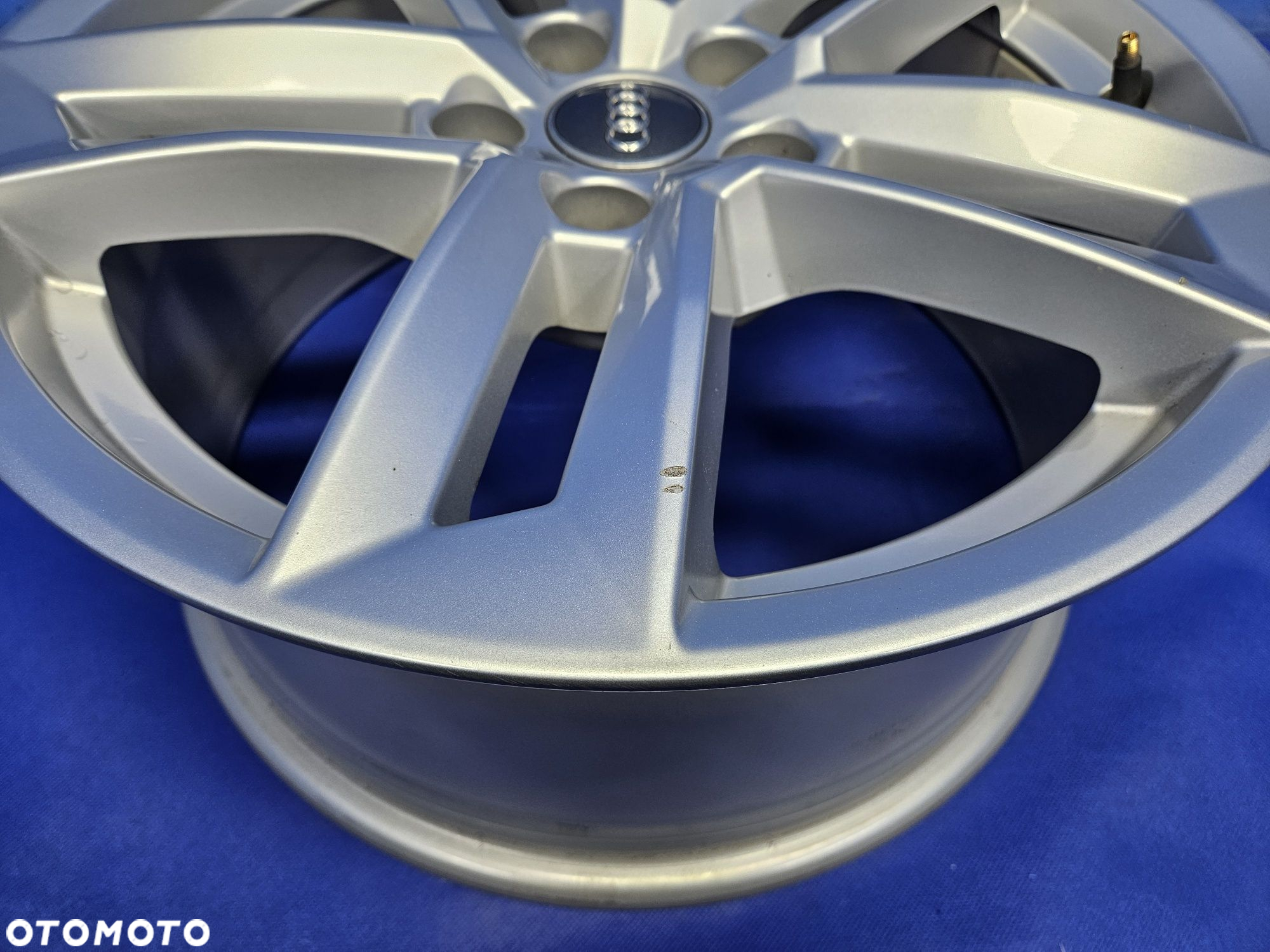 FELGA aluminiowa AUDI A4 B9 17" 7.5" 5x112 ET38 oryginał - 7