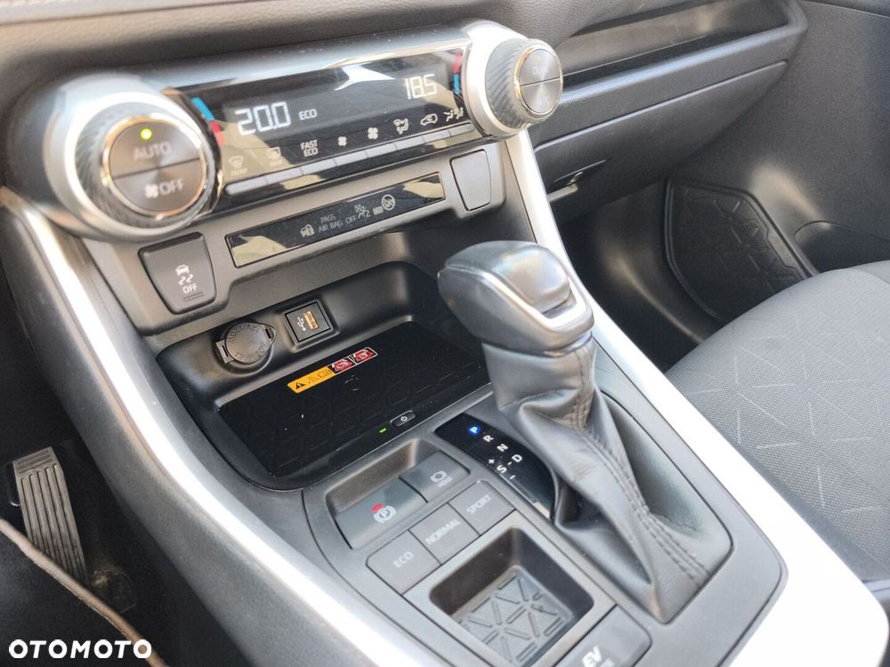 Toyota RAV4 - 20