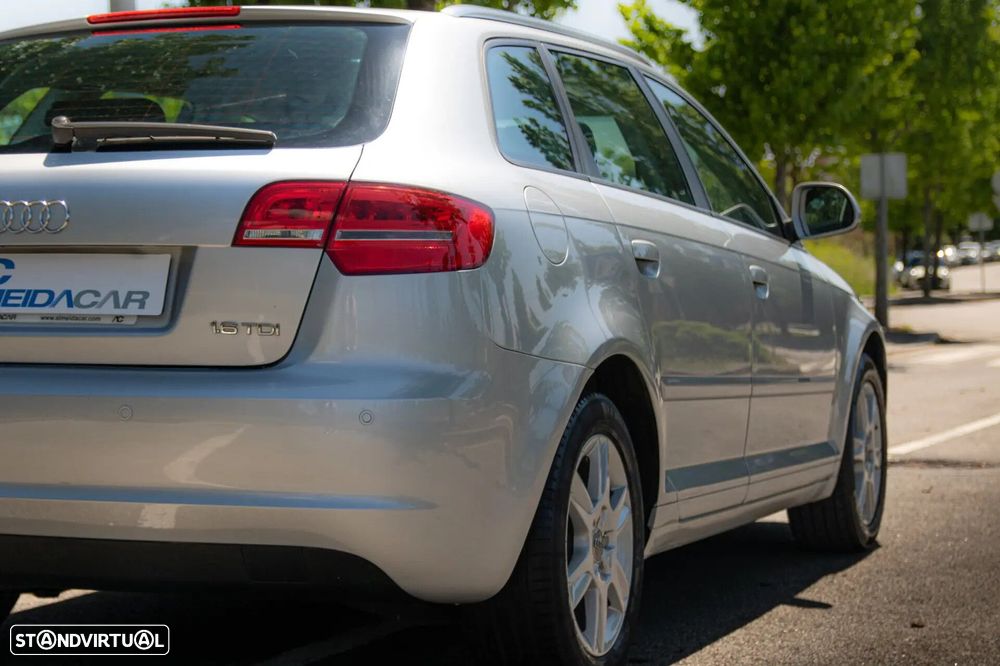 Audi A3 Sportback 1.6 TDI Attraction - 10