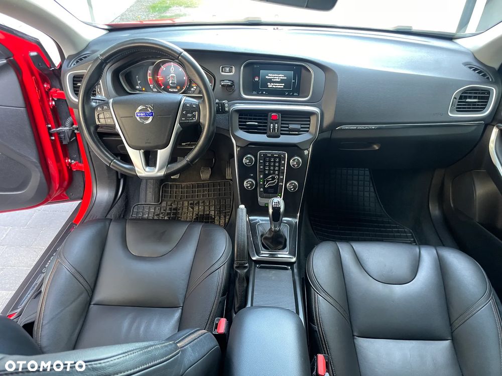 Volvo V40 Cross Country D3 Momentum - 17