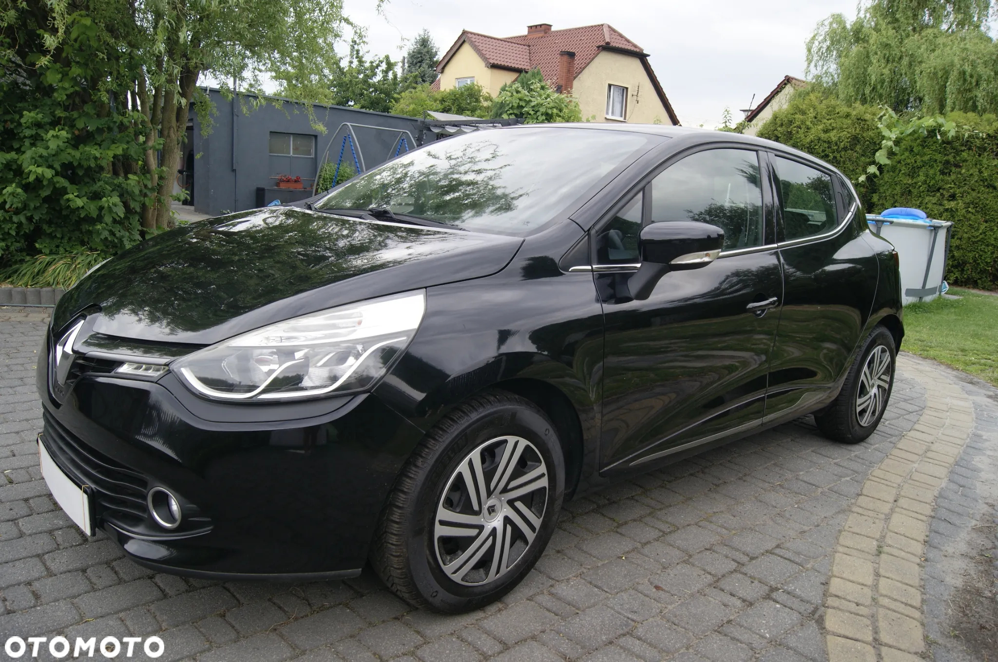 Renault Clio - 2