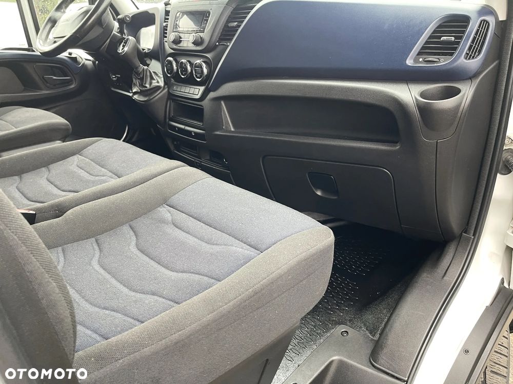 Iveco Daily Izoterma Winda - 27