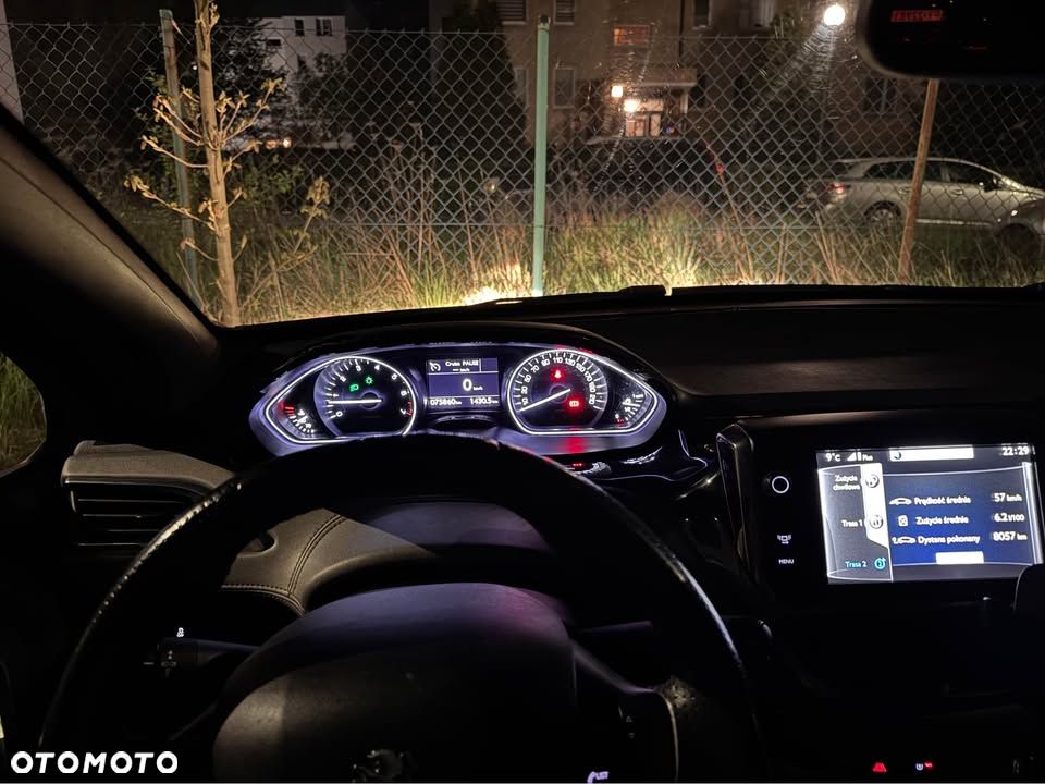 Peugeot 208 1.6 THP Allure - 27