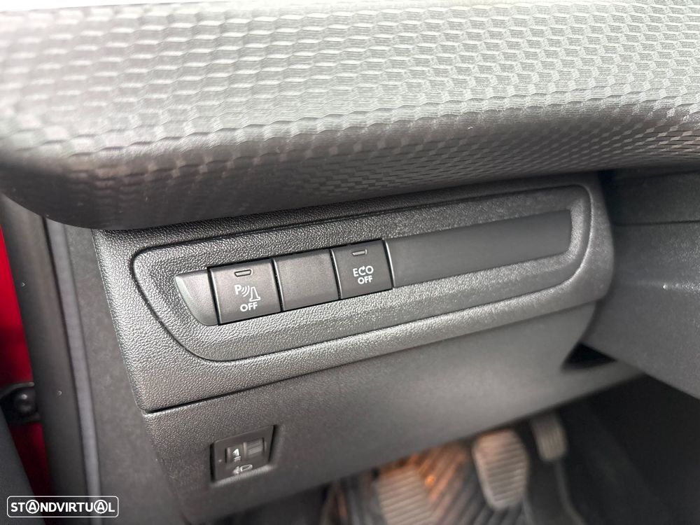 Peugeot 2008 1.2 PureTech Allure - 11