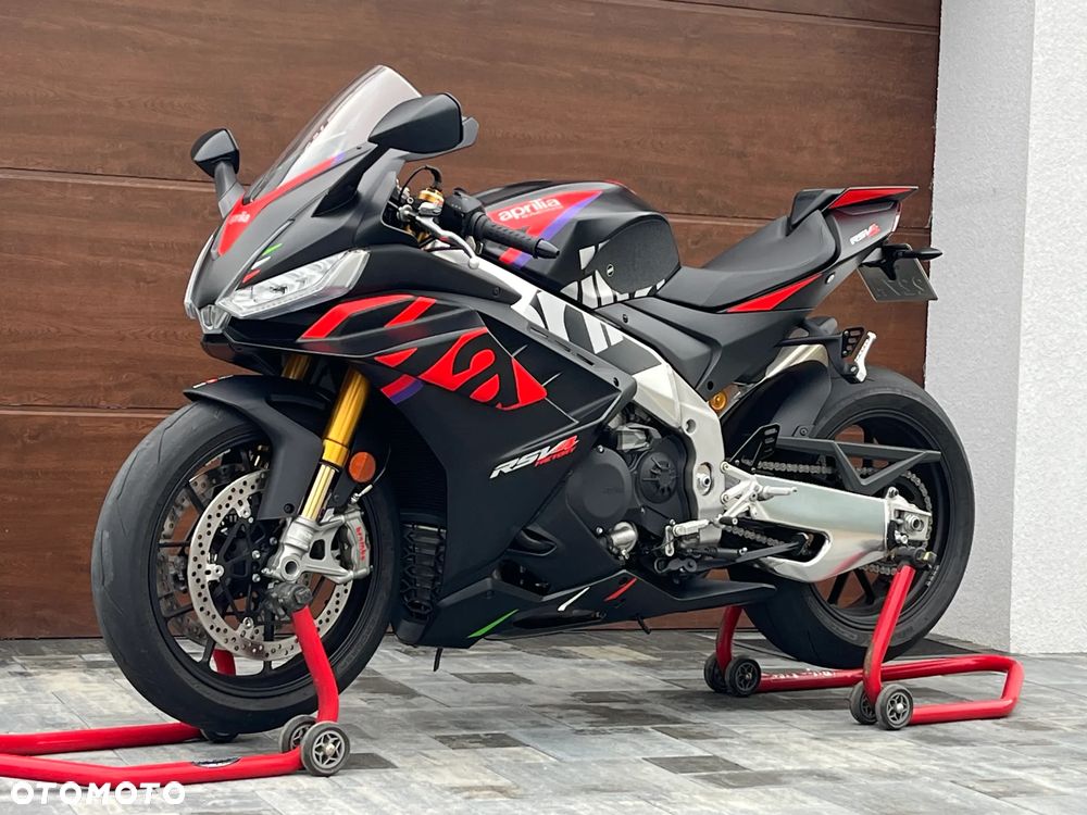 Aprilia RSV - 9