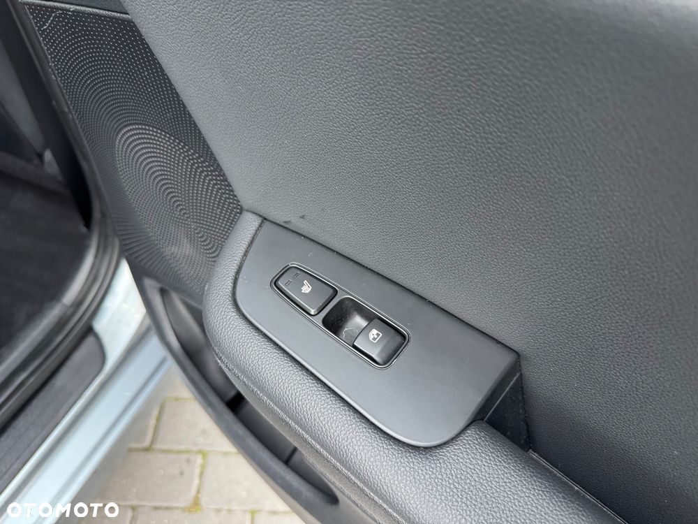 Kia Ceed 1.4 T-GDI DCT OPF Platinum Edition - 28