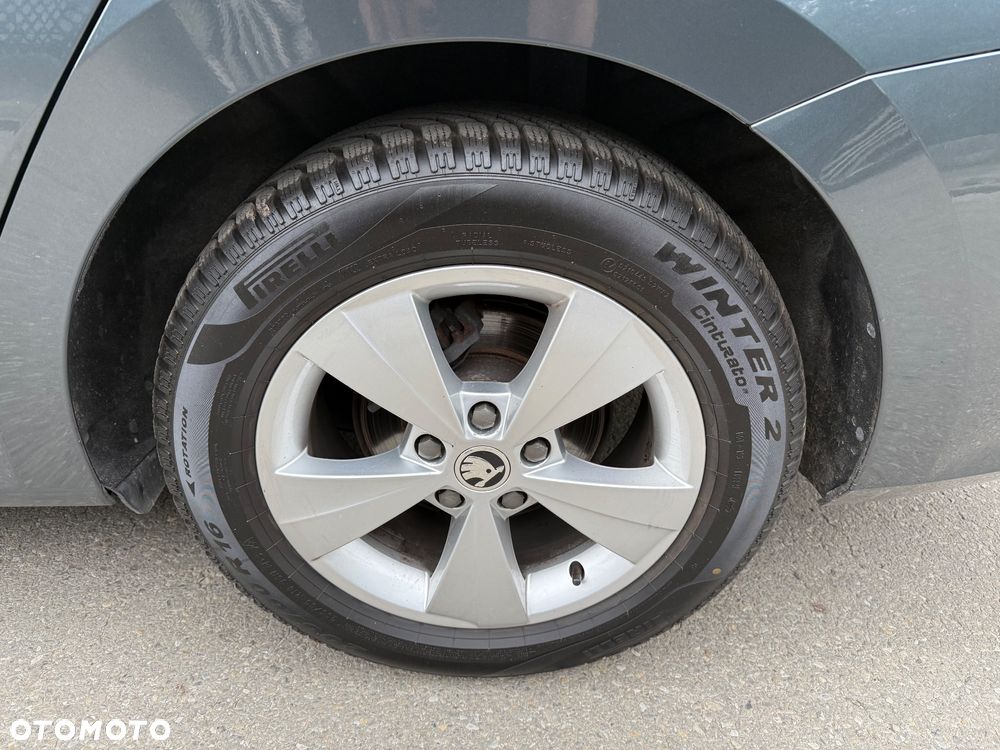 Skoda Octavia 2.0 TDI Style DSG - 8