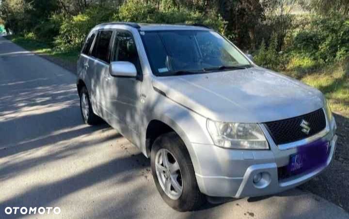 Suzuki Vitara - 1