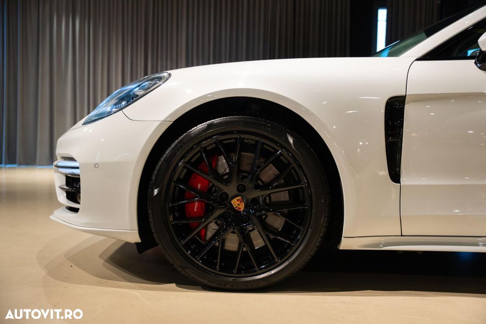 Porsche Panamera - 6