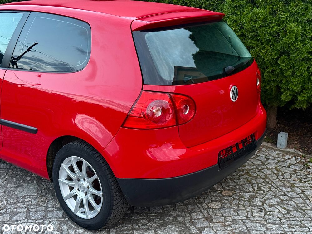 Volkswagen Golf - 5