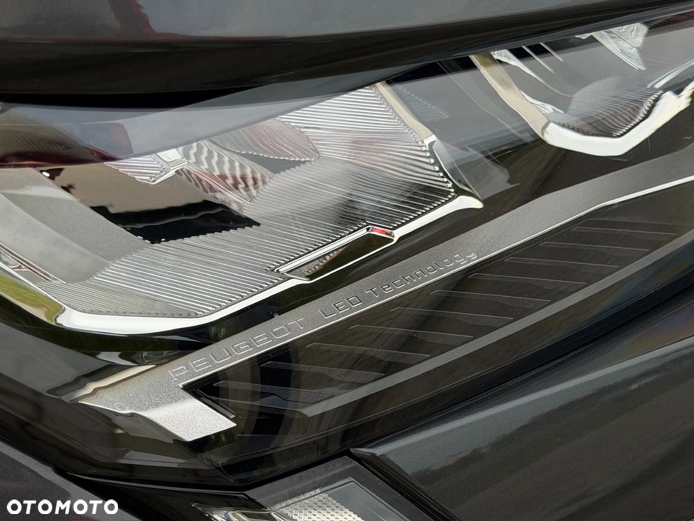 Peugeot 408 1.2 PureTech Allure S&S EAT8 - 21