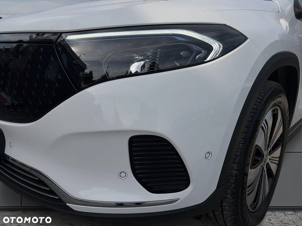 Mercedes-Benz EQA 300 66.5kWh 4-Matic AMG Line - 26