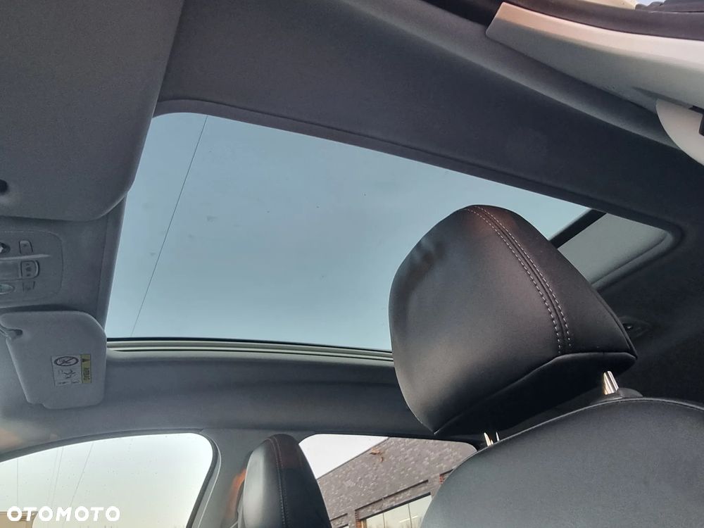 Peugeot 2008 BlueHDi FAP 120 STOP & START Crossway - 32