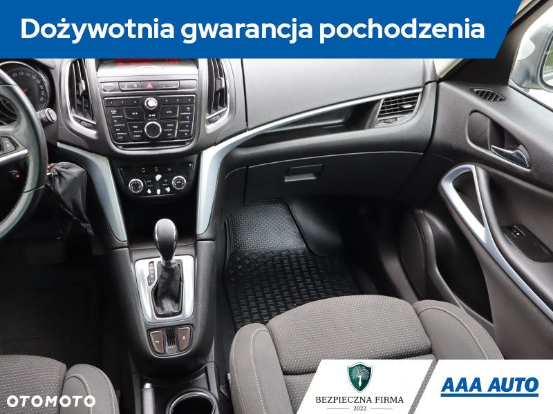 Opel Zafira - 9