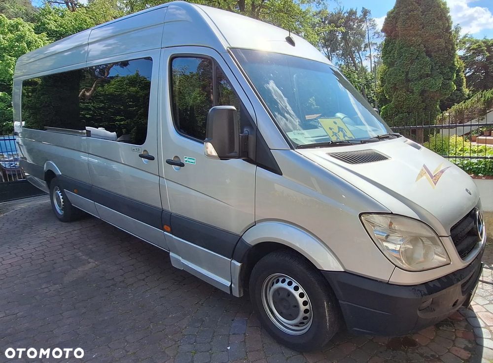 Mercedes-Benz Sprinter - 1