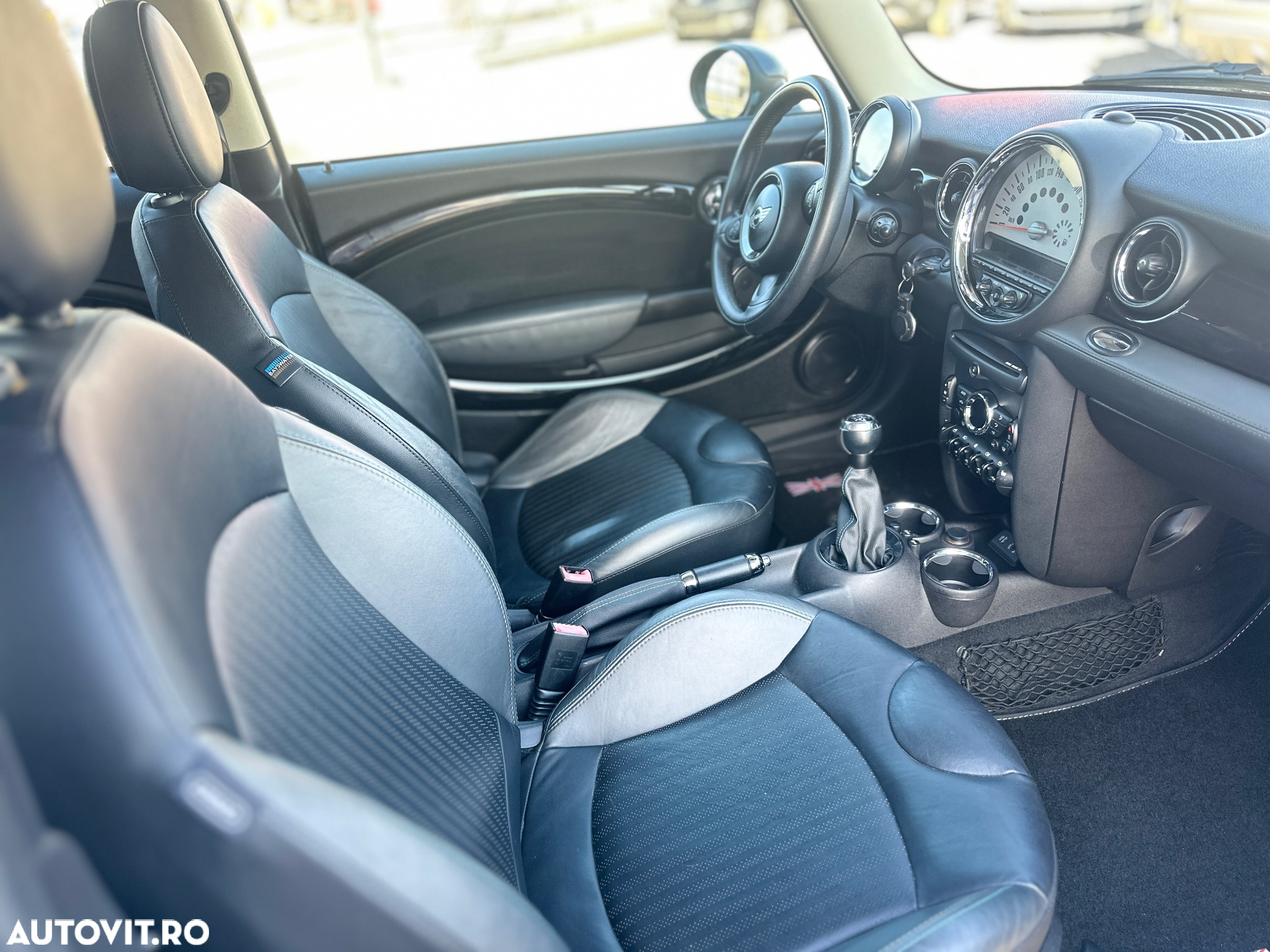Mini Cooper Standard - 6