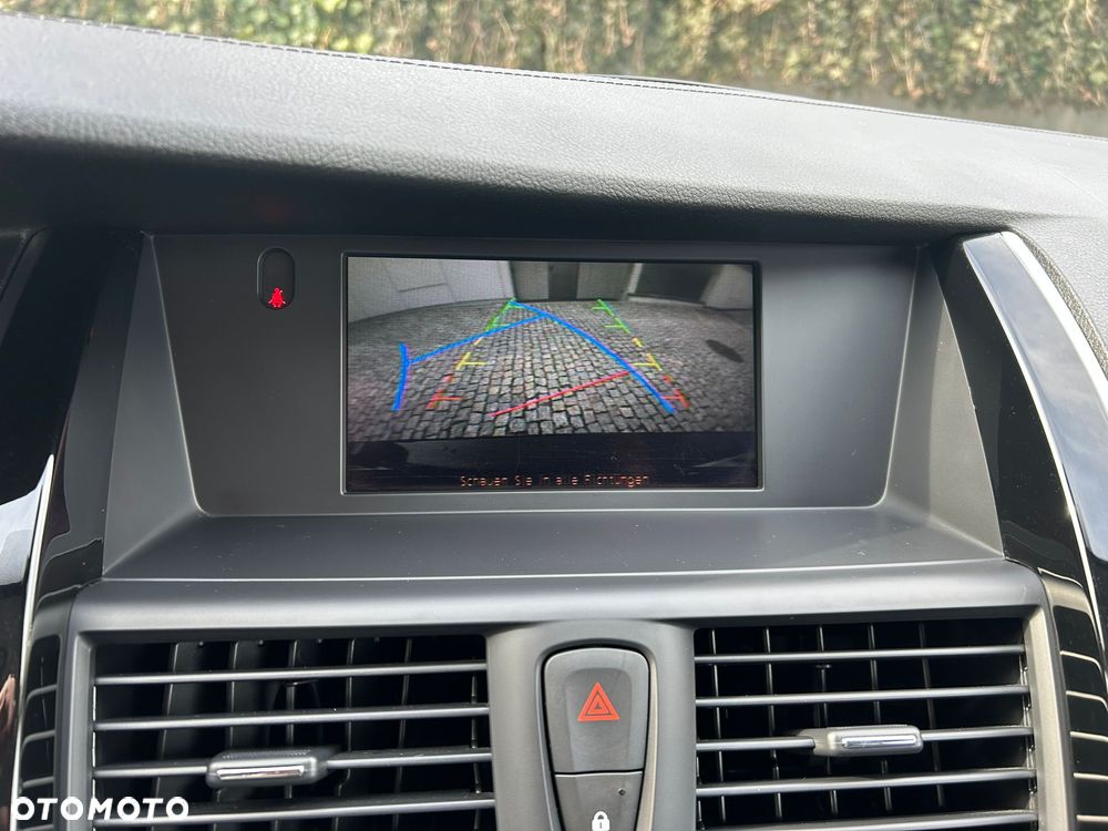 Renault Latitude - 23