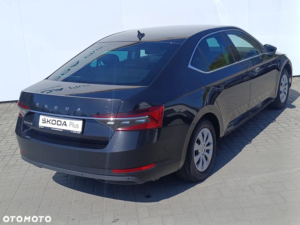 Skoda Superb 2.0 TSI Ambition DSG - 5