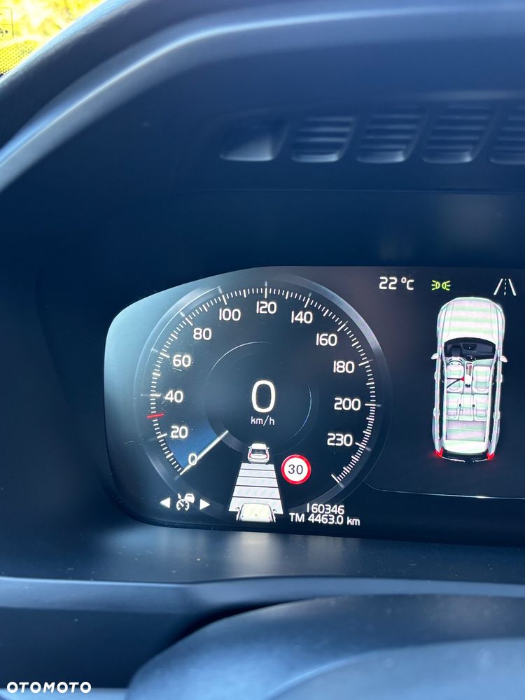 Volvo XC 90 D5 AWD Momentum - 25