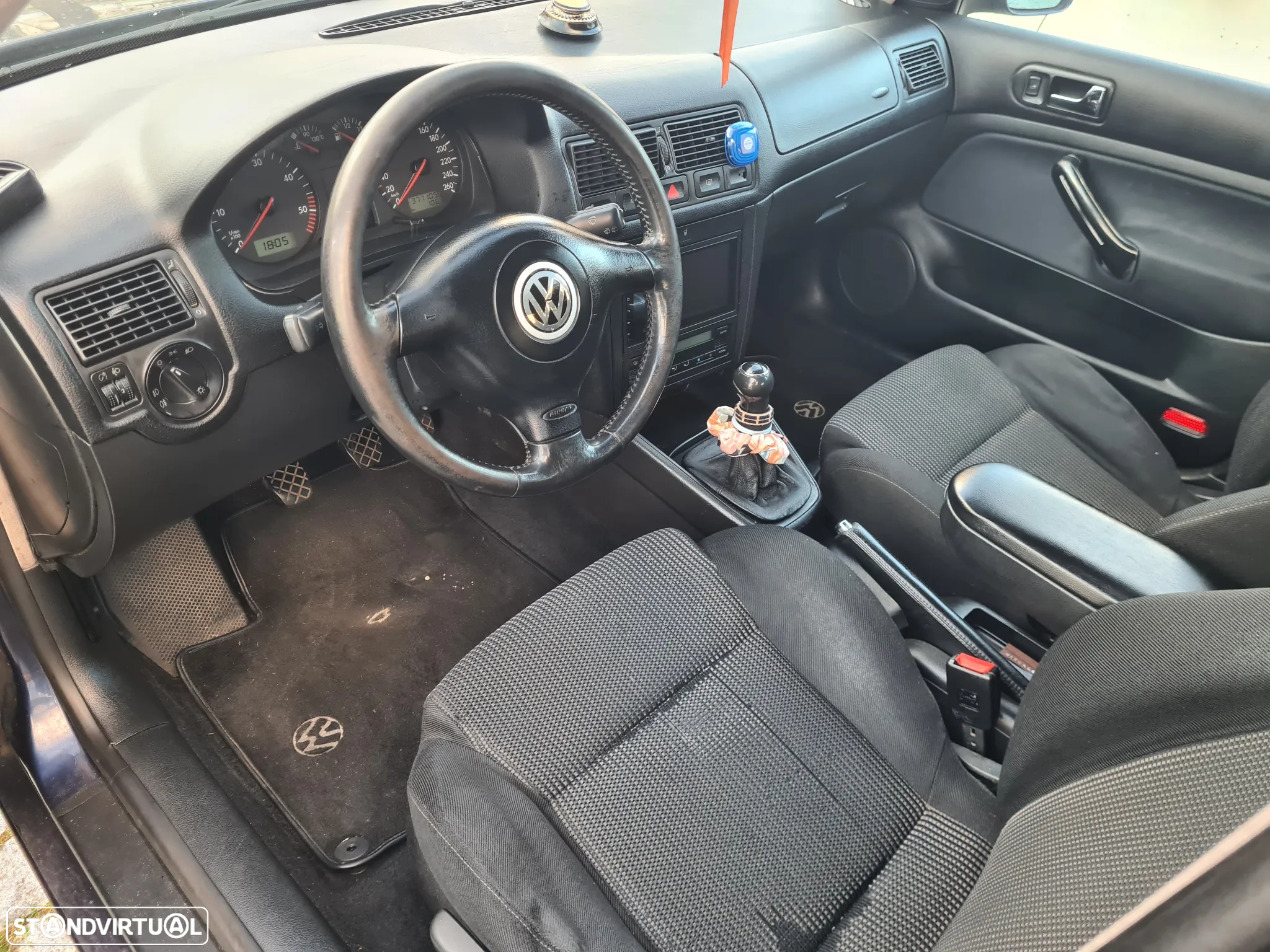 VW Golf 1.9 TDi Highline - 4