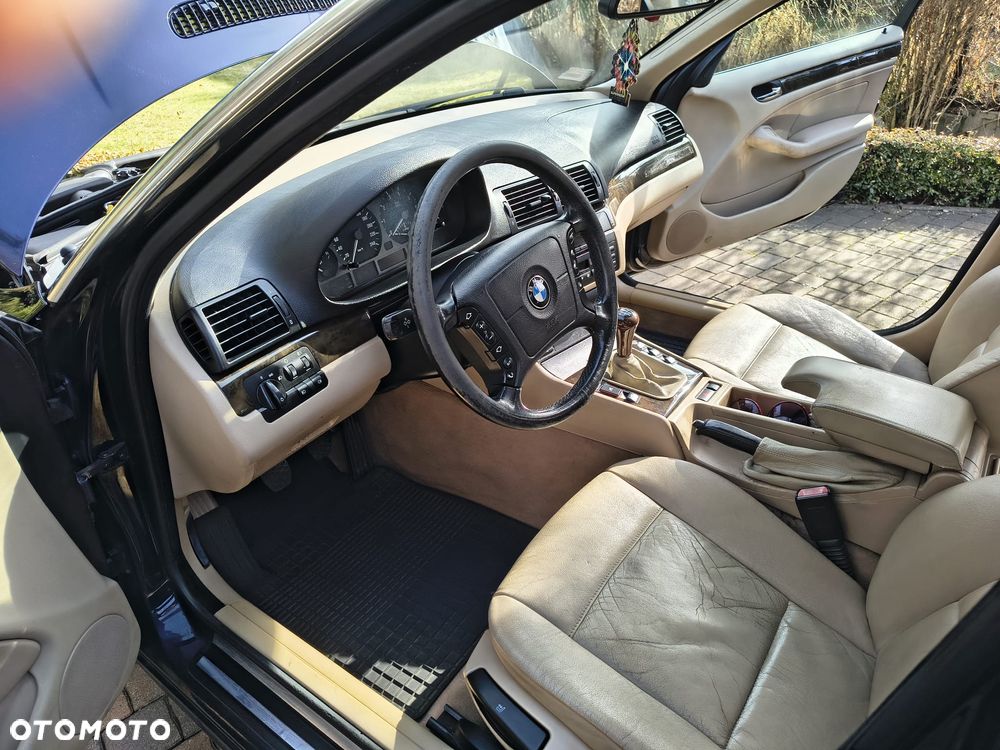 BMW Seria 3 328i - 7