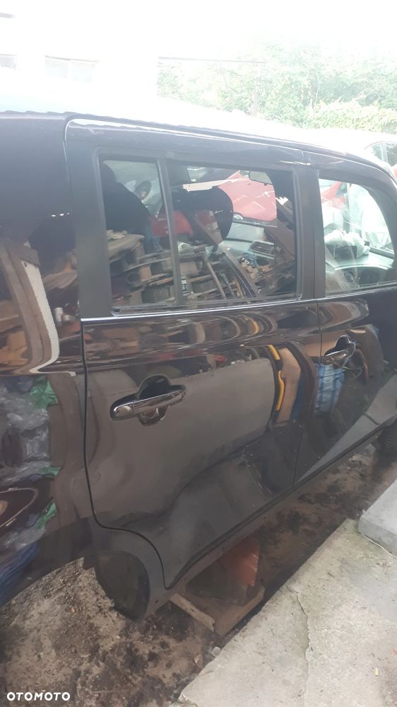 Daihatsu Materia 1.5 black edition - 5