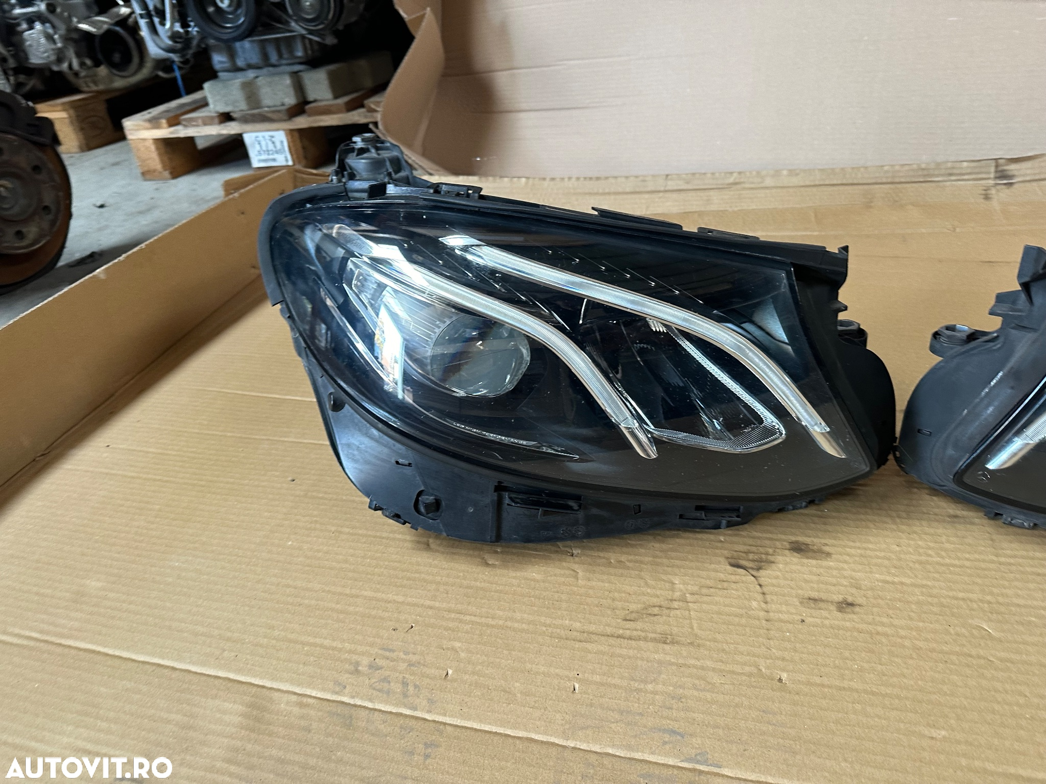 Far complet stanga si dreapta MERCEDES E-class W213 an 2016-2020 fara defecte cod A2139068903KZ, A2139069003KZ - 3