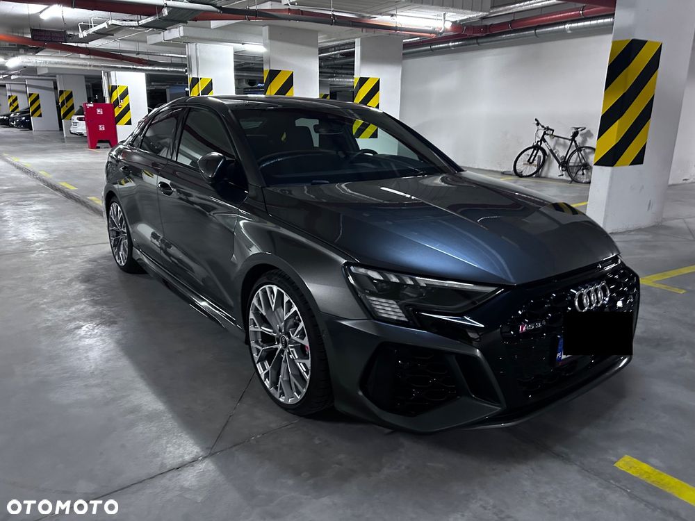 Audi RS3 Limousine - 2