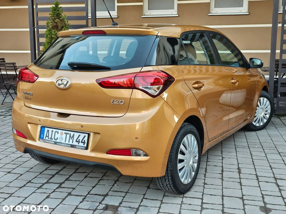 Hyundai i20 1.2 YES Gold - 4