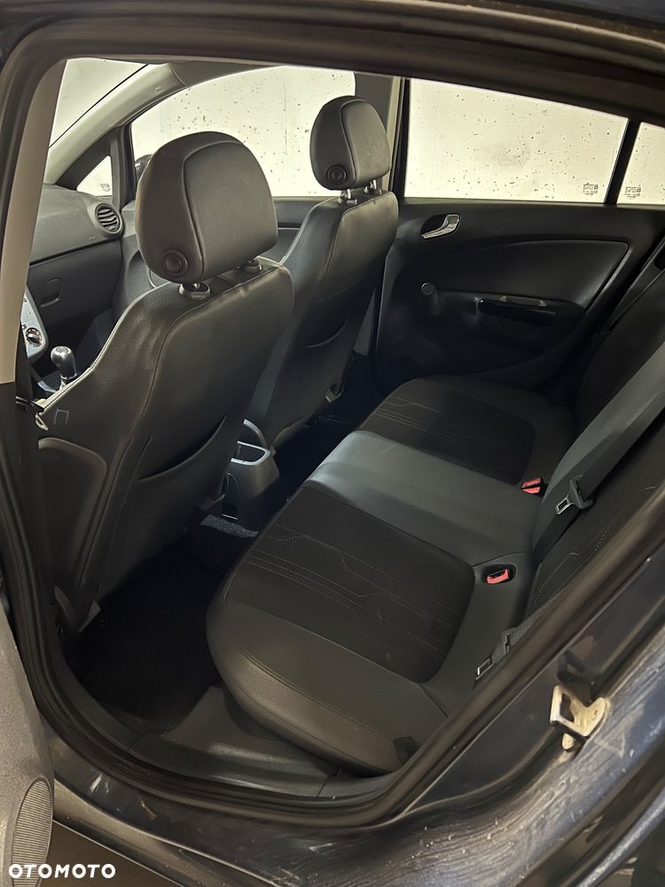 Opel Corsa - 11