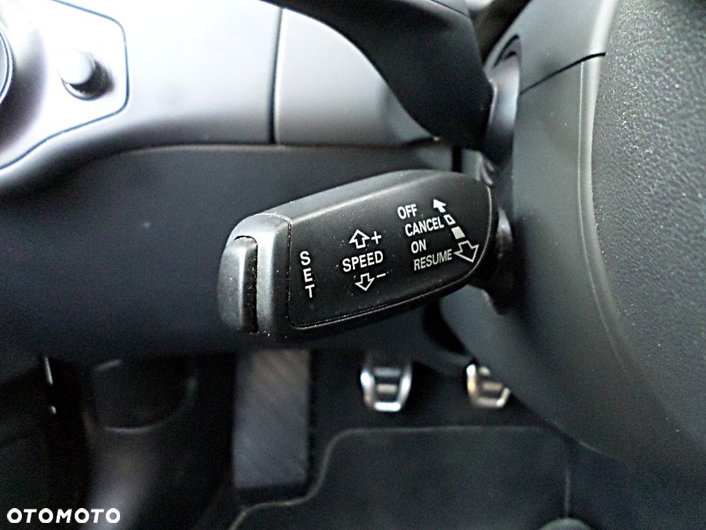 Audi A4 Avant 2.0 TDI DPF clean diesel quattro S line Sportpaket - 22