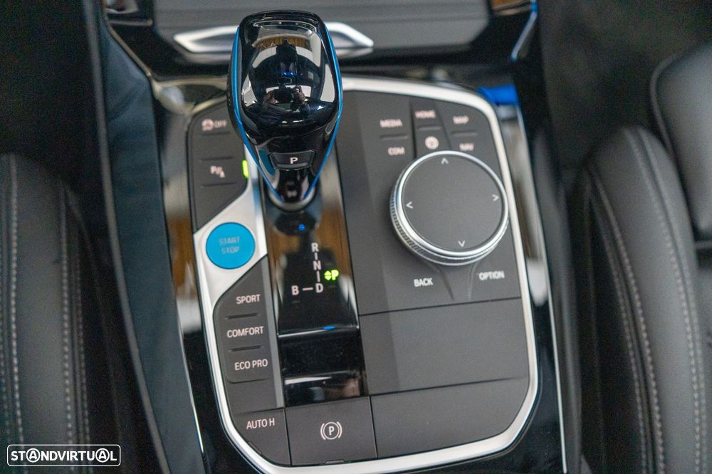 BMW iX3 M Sport Inspiring - 14