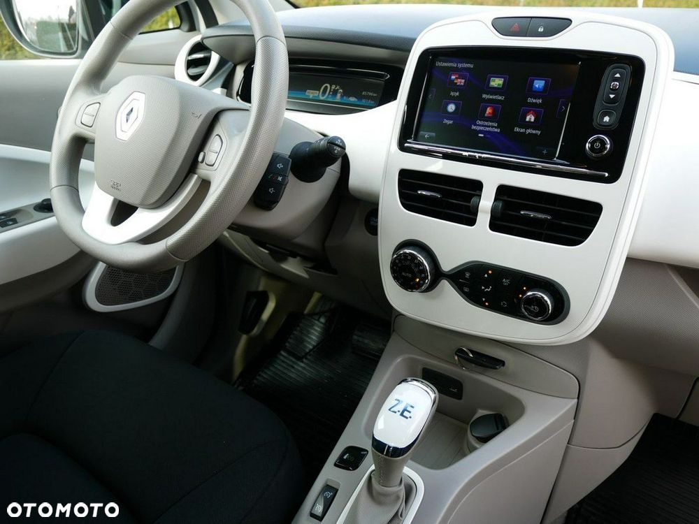 Renault Zoe - 12