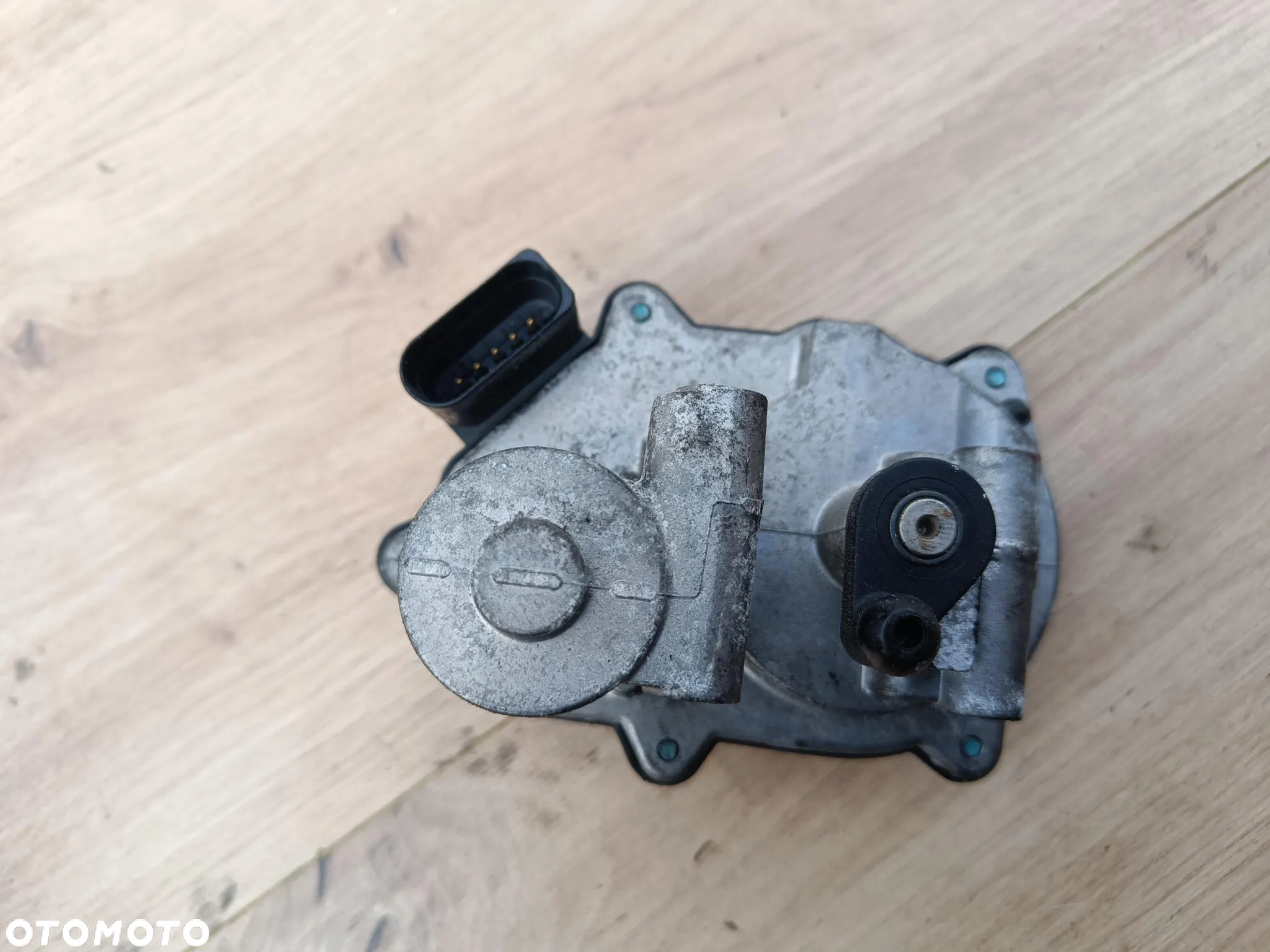 VW AUDI 2.7 3.0 TDI NASTAWNIK KLAP KOLEKTORA 059129086L - 3