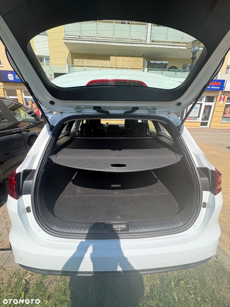 Kia Ceed 1.6 CRDi SCR M - 4