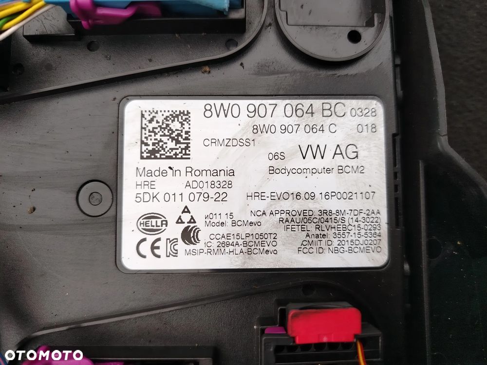 Audi A4 B9 8W MODUŁ KOMFORTU 8W0907064BC  Z WTYCZKAMI - 2