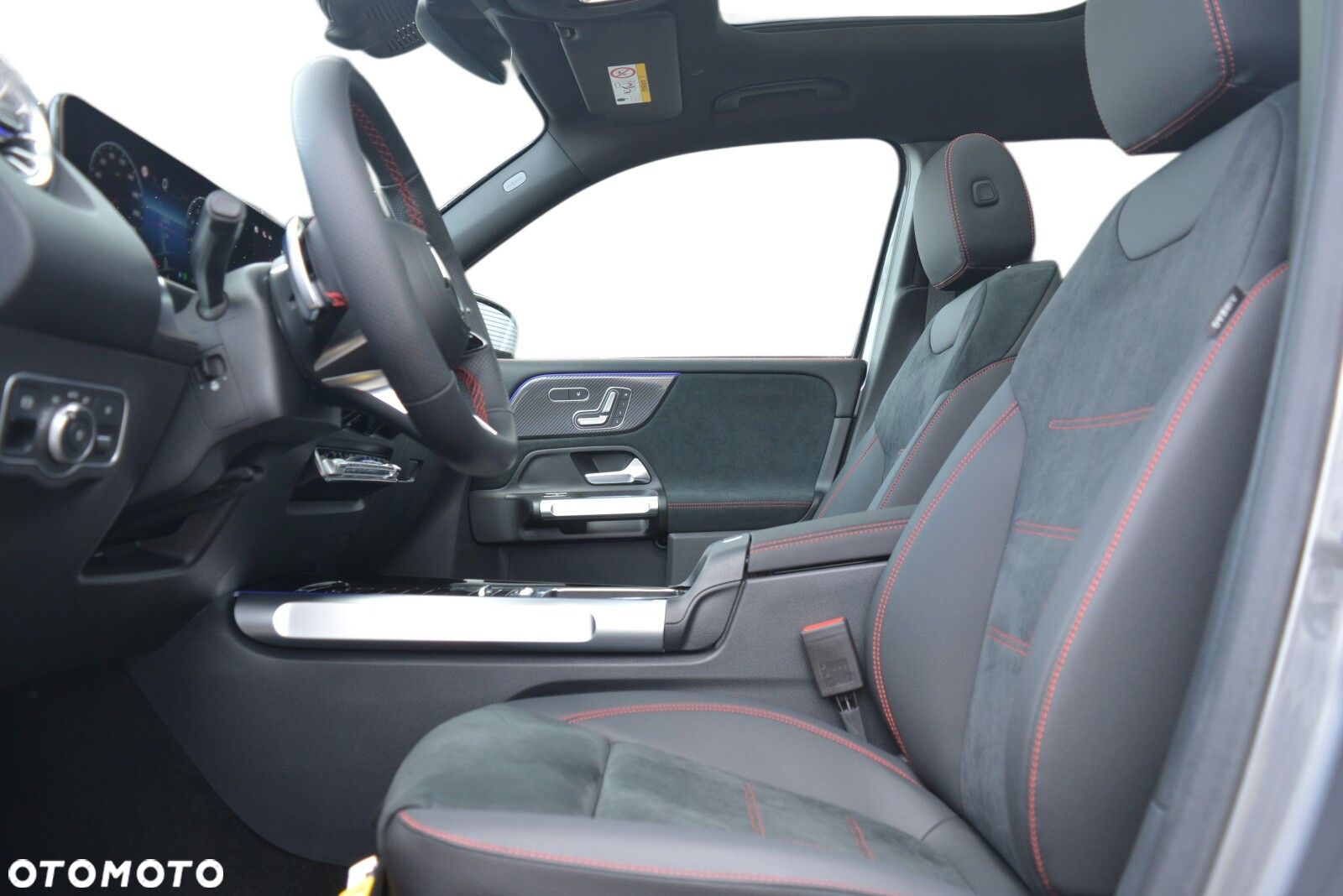 Mercedes-Benz GLB - 6