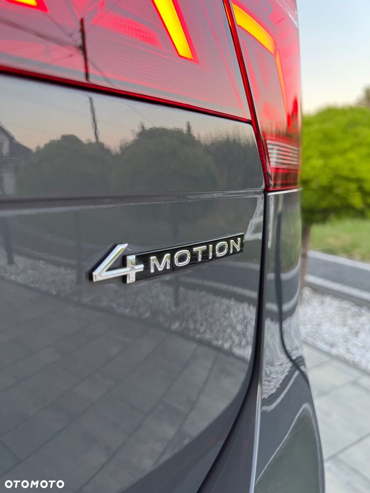 Volkswagen Tiguan 2.0 TDI SCR 4MotION DSG R-Line - 20