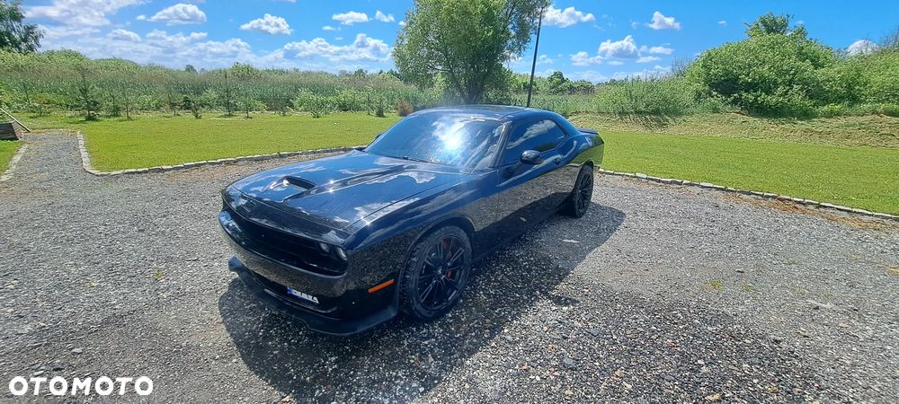 Dodge Challenger - 17