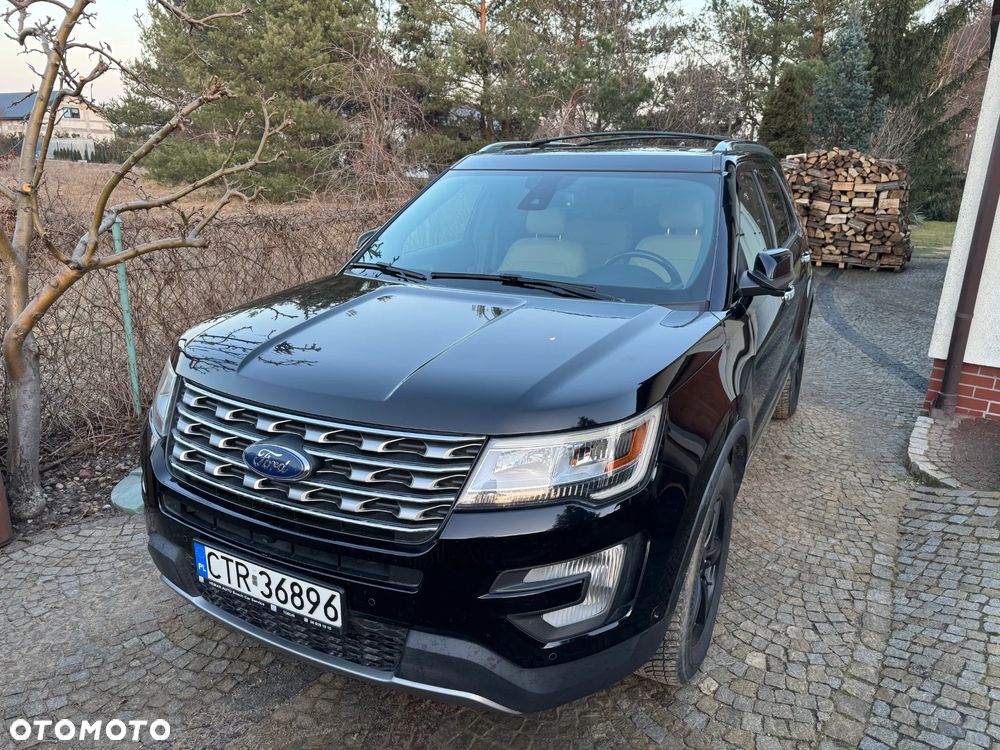 Ford Explorer - 36