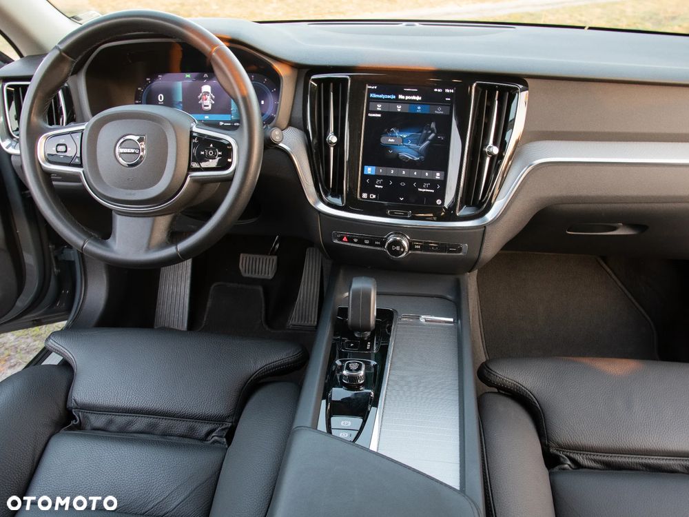 Volvo V60 Cross Country B4 D AWD - 16