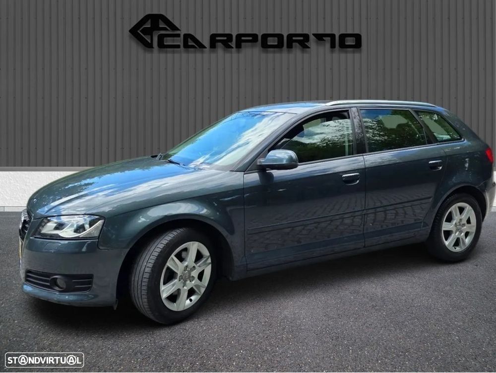 Audi A3 Sportback 2.0 TDi Attraction — fotografia 8