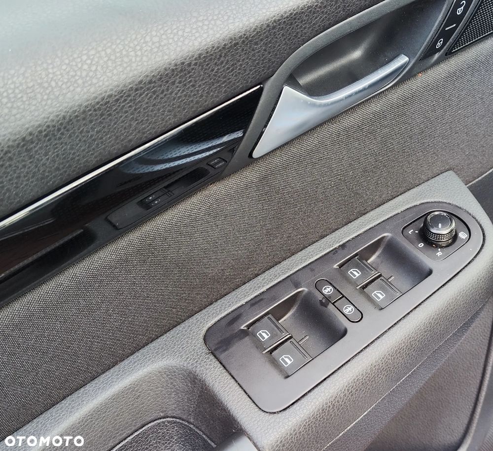 Volkswagen Sharan 2.0 TDI (BlueMotion Technology) Sound - 11