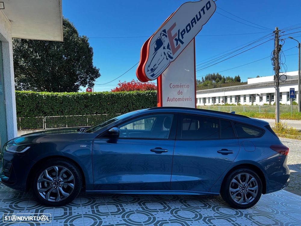 Ford Focus 1.0 EcoBoost MHEV ST-Line X - 34