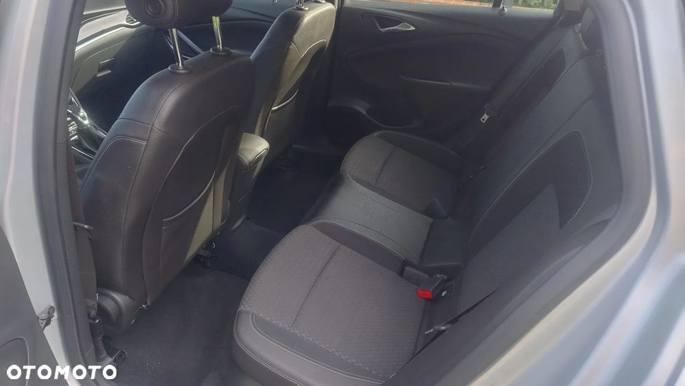 Opel Astra 1.4 Turbo Start/Stop Edition - 17