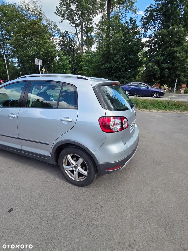 Volkswagen Golf Plus 1.6 TDI Comfortline - 5